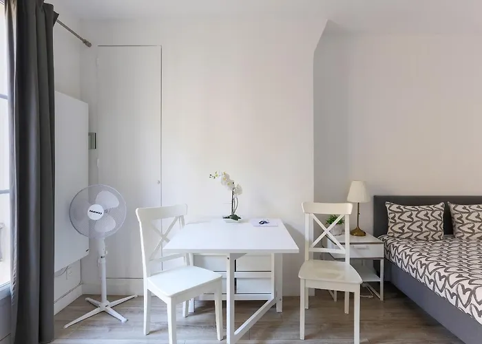 Orsay Cosy Studio